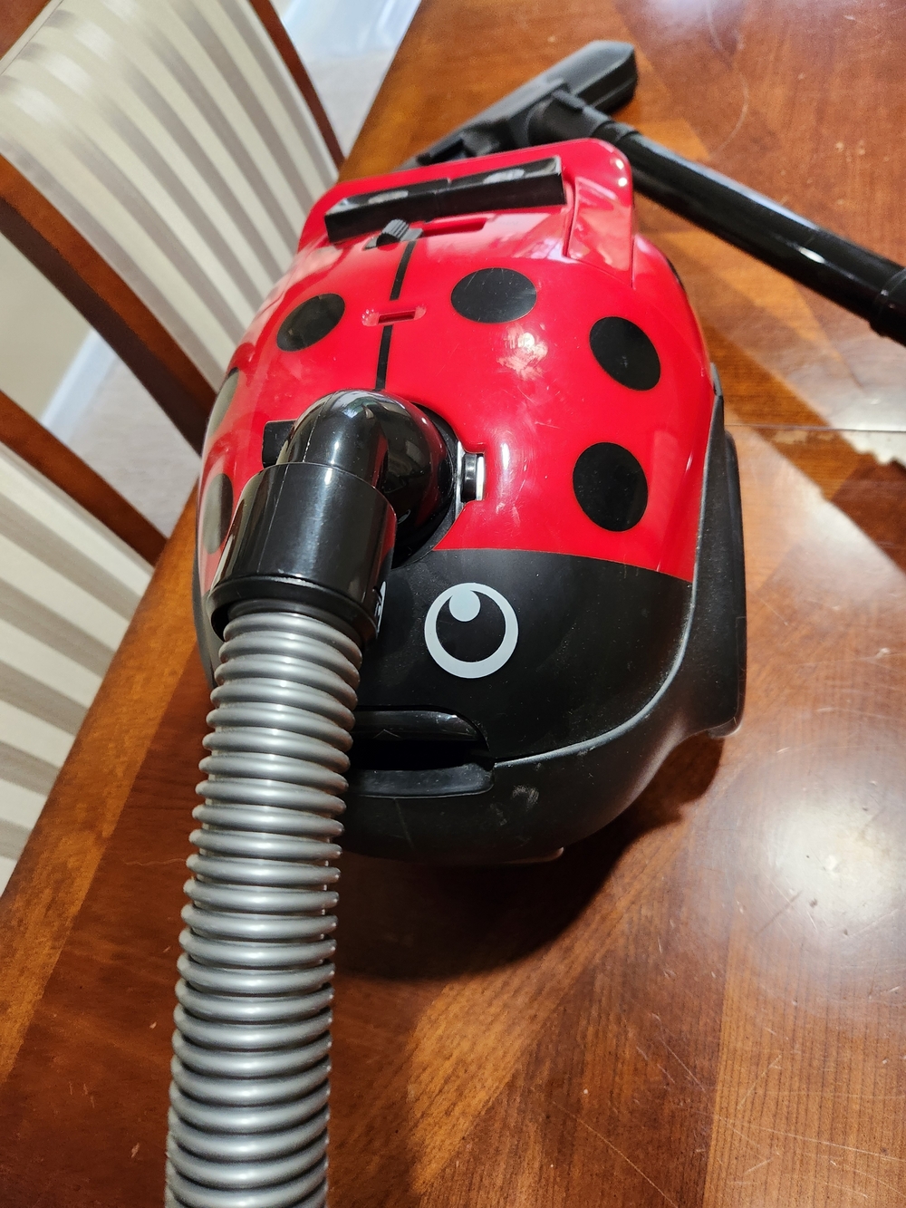 Red Ladybug-Style Vacuum Cleaner Works Great No Bags Retractable Cord. - Picture 4 of 14